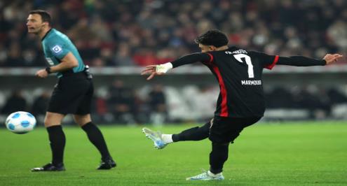 "لا يمكن إيقافه".. الدوري الألماني يشيد بما قدمه مرموش مع فرانكفورت